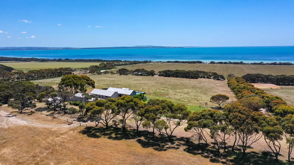 900 Min Oil Road, Nepean Bay, SA 5223