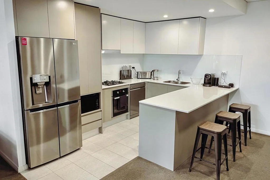 Furnished Contemporary Apartment in a Desirable Location