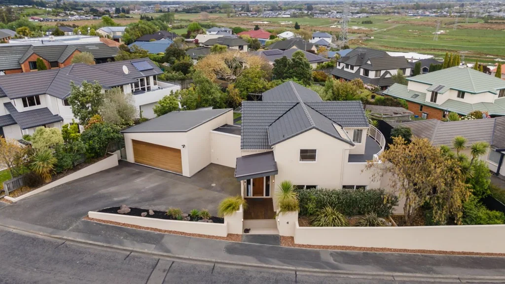 4 Somerton Rise, Westmorland, Christchurch City