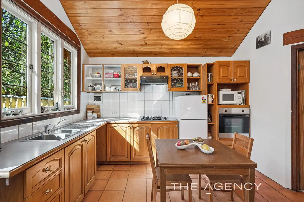 11a Mortlock Street, Hamilton Hill, WA 6163