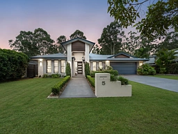 5 Conlan Court, Augustine Heights