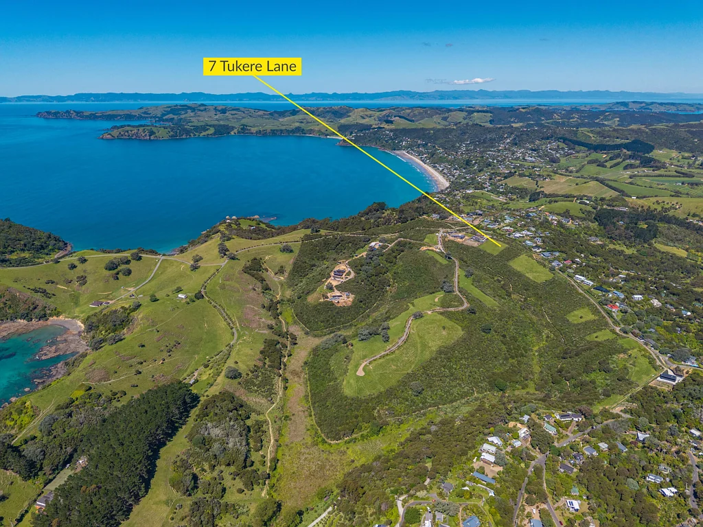 Waiheke Island Elegance. Privacy. Peace of mind.