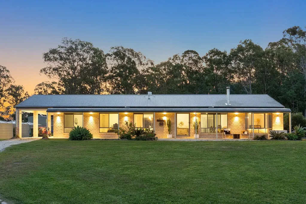 Swan Bay 4Kwarto MODERN LIFESTYLE RETREAT IN EXCLUSIVE SWAN BAY ESTATE