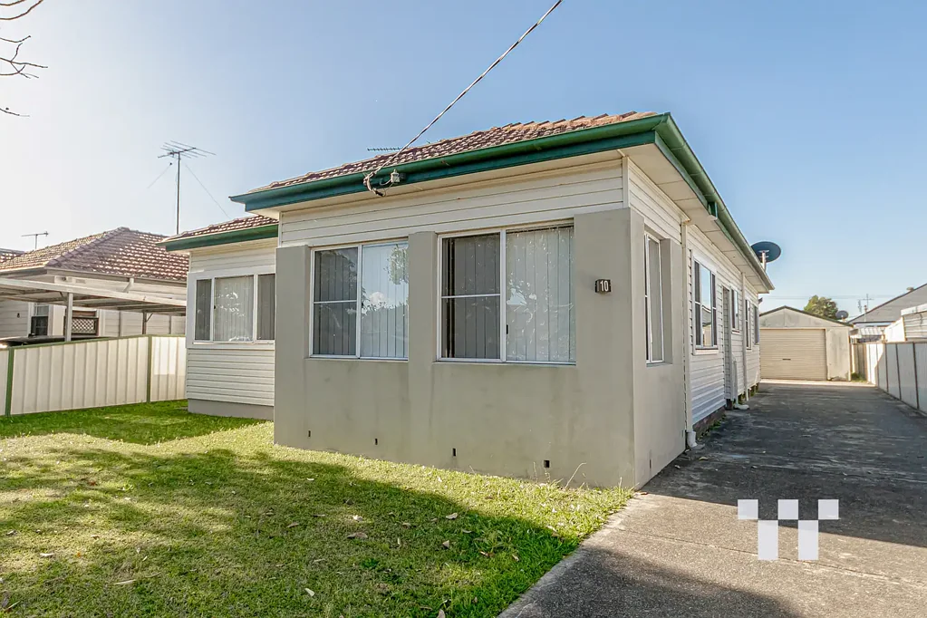 Freshly updated home in the heart of Mayfield