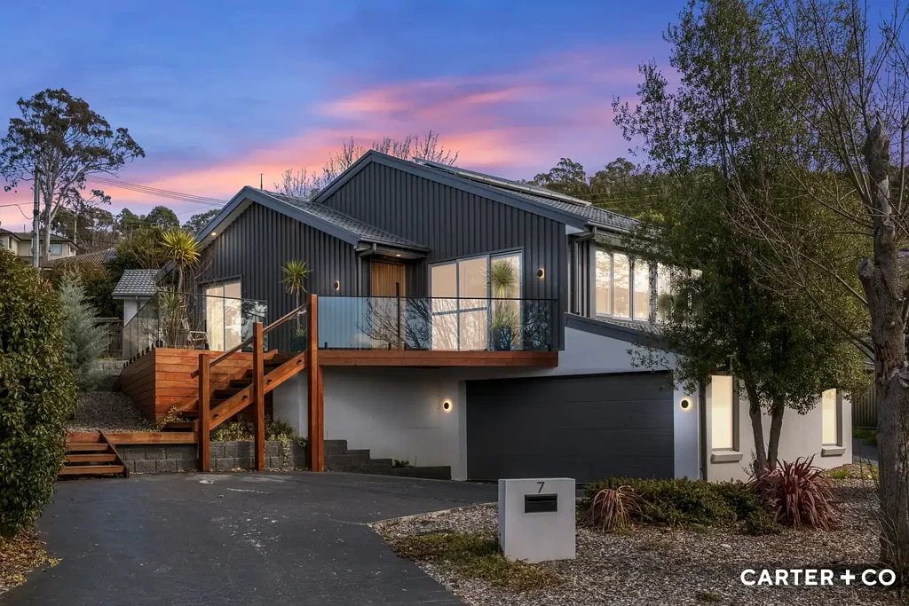 Lyons 4房  A Masterpiece of Luxury, Space & Sophistication in a Premier Cul-de-Sac