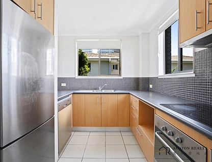6/16 ROSEWOOD AVENUE, Broadbeach, Gold Coast, 2 कमरे, 2 बाथरूम, Unit