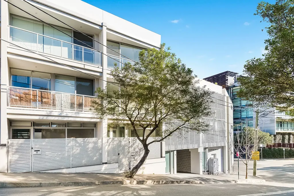 North Facing Terrace Style Apartment with Huge Roof Terrace