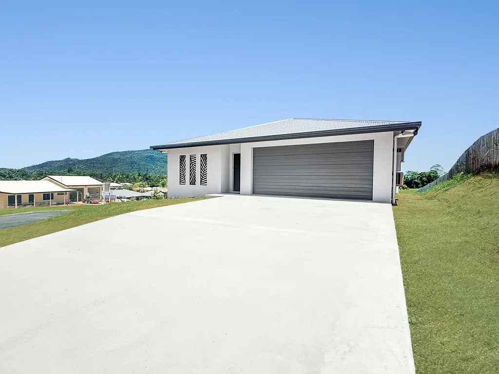 Tully 3Kwarto 🌿 Brand-New, Turn-Key Living With Unmatched Mountain Views