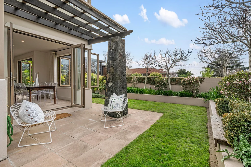 Remuera 4 Bedroom Sunny northern slopes haven