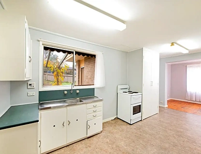10 Bennelong Crescent, Macquarie, ACT 2614, 4房, 1浴, House