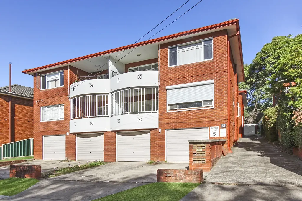 Two Bedroom Apartment in an Ideal Location