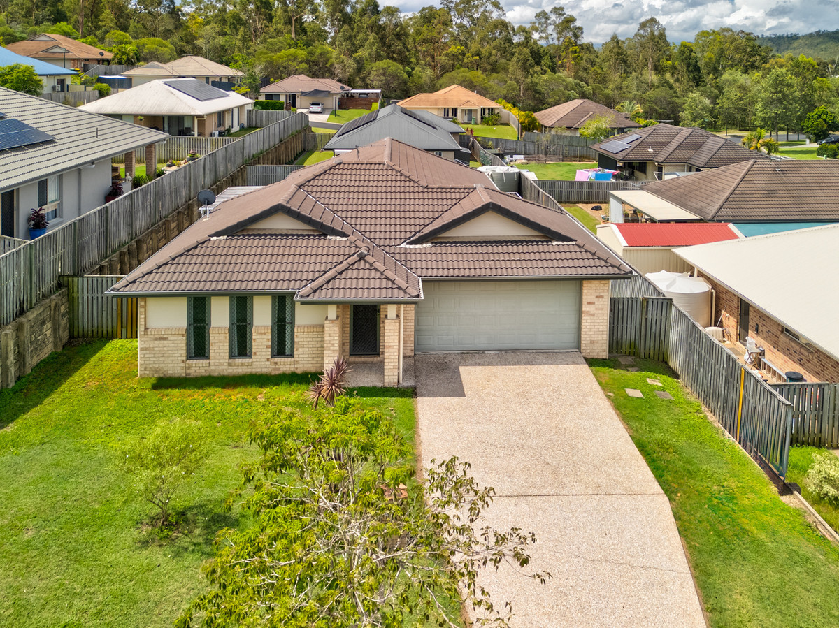 39 GOLDENWOOD CR, FERNVALE QLD 4306, 0 rūma, 0 rūma horoi, House