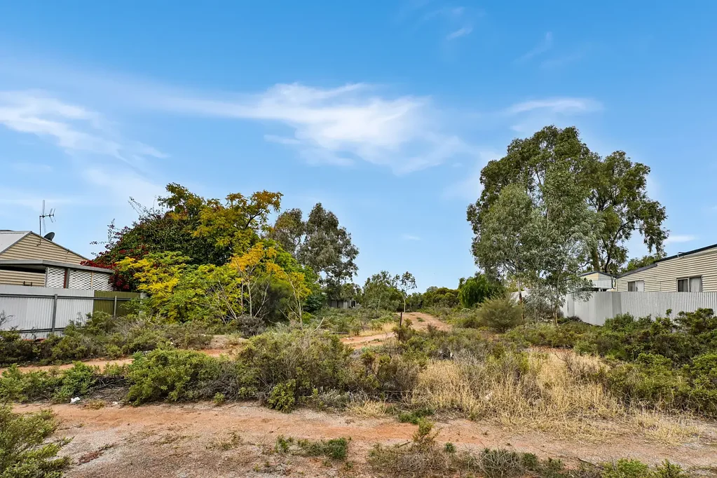Broken Hill 565m² Approx. VACANT LAND