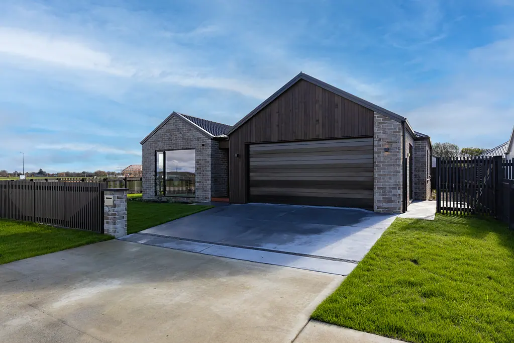 Cambridge 3房  Exceptional living starts here