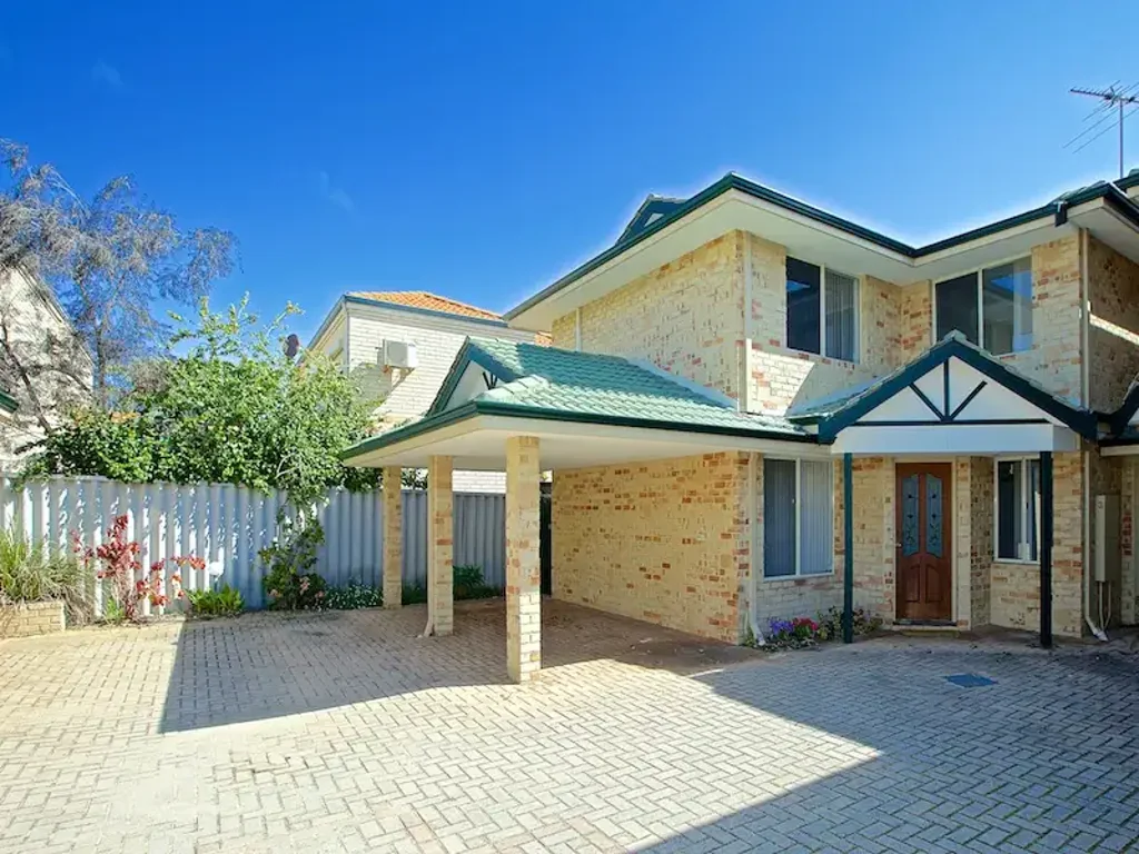 Fresh & Modern Townhouse Living in Scarborough