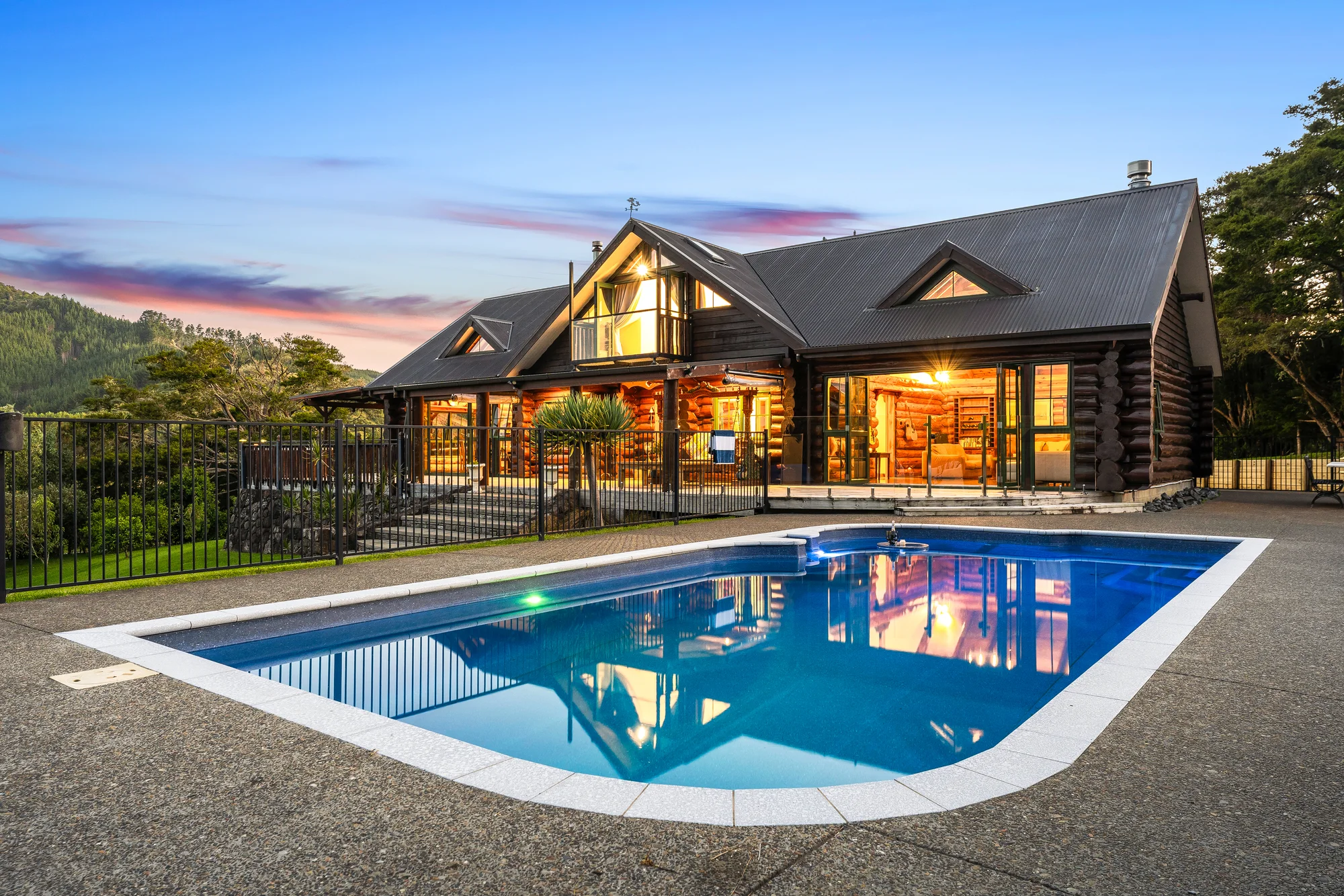 Kaipara Flats 4غرفة نوم Now $1,985,000 exceptional lifestyle value