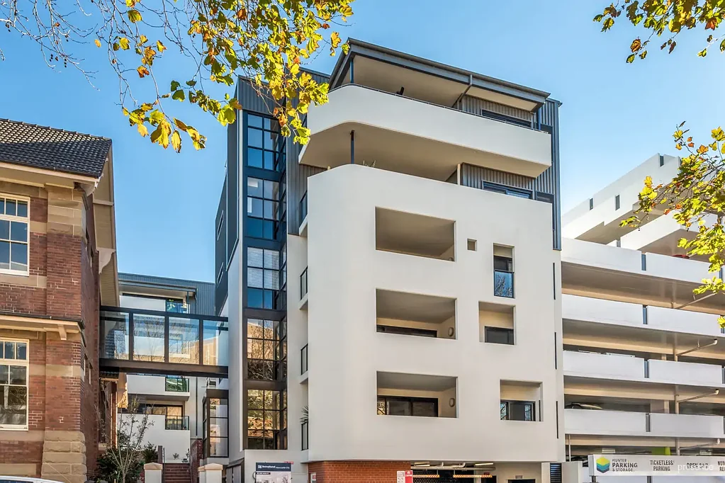 Newcastle 2ห้องนอน EXECUTIVE APARTMENT LIVING IN THE HEART OF NEWCASTLE CBD