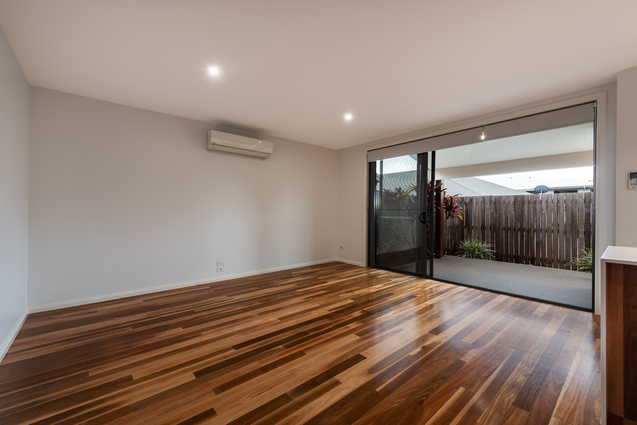 UNIT 3 223A MACKENZIE ST, CENTENARY HEIGHTS QLD 4350, 0 Schlafzimmer, 0 Badezimmer, Unit