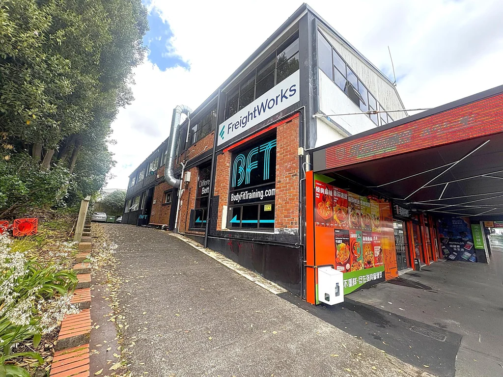 Mount Eden Mount Eden Gem with Industrial Charm