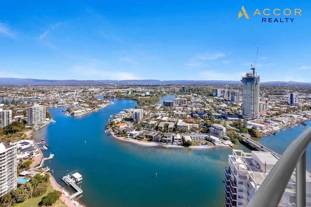 Surfers Paradise 2ห้องนอน Sweeping River and City Panorama! Mantra Chevron Towers  Resort!