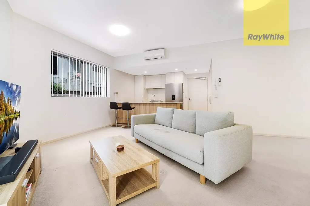 Hurstville 1房 Forest Road便捷入口 一楼易出入 大型独立书房 现代厨房电器 开放式空间 靠近Hurstville CBD 交通购物便利 Spacious 1 Bedroom + Study | Ground Floor Comfort in Central Location