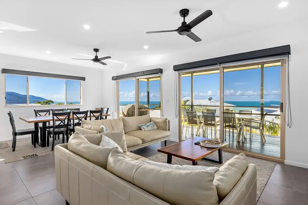 Hideaway Bay 4ਬੈੱਡਰੂਮ Immaculate Coastal Retreat With Spectacular Views And Boat-Friendly Access