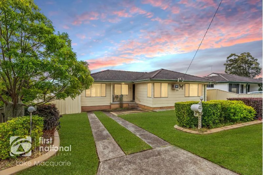 19 George Booth Drive, Edgeworth, NSW 2285