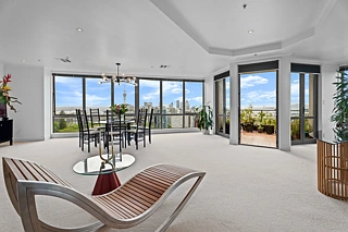 1005/135 Phoenix Gardens, Grafton Road, Grafton, Auckland City
