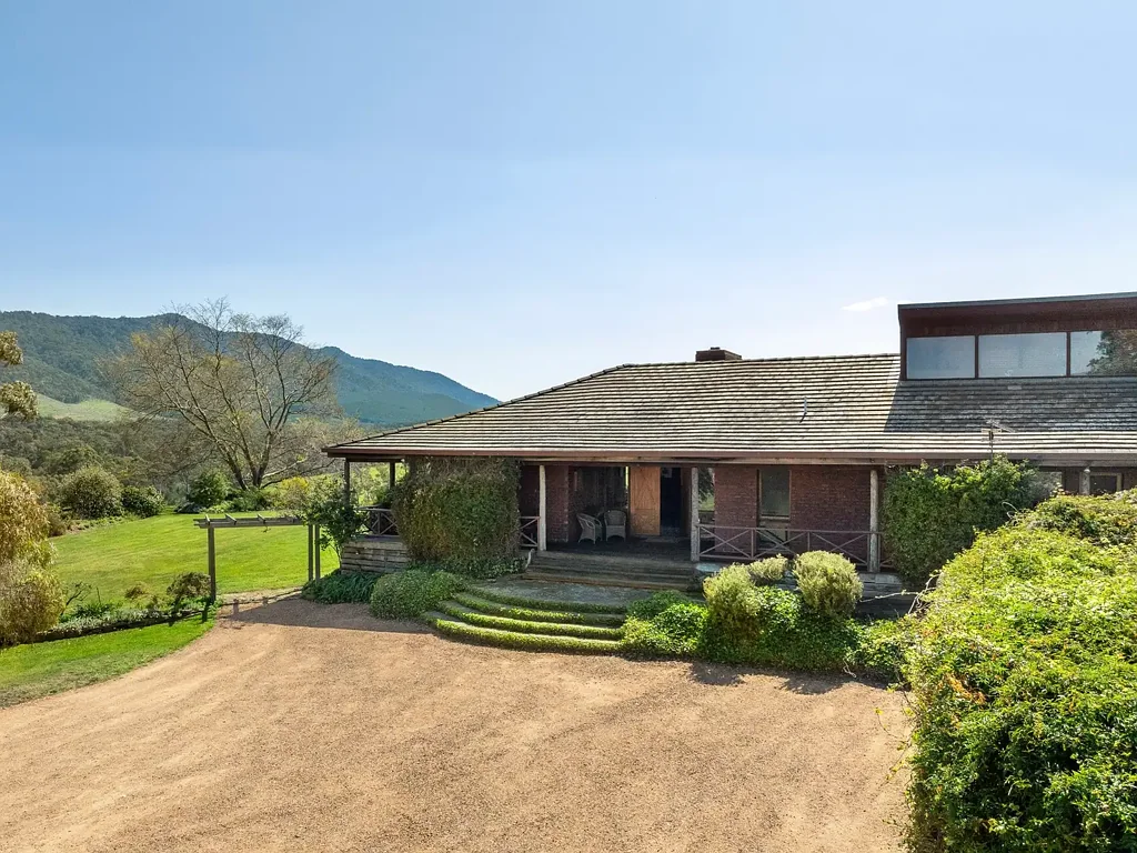 Bridge Creek 4 Slaapkamer 'Middle Earth' 100 productive acres with 360 degree views!
