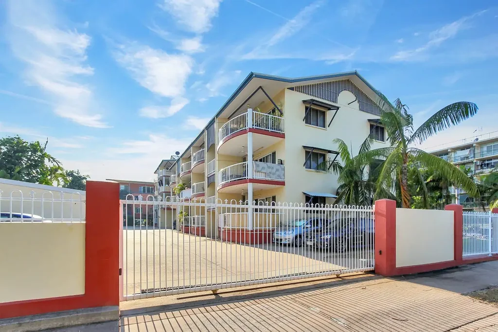 Millner 2房  Modern, Breezy & Secure – Perfect First Home or Investment!