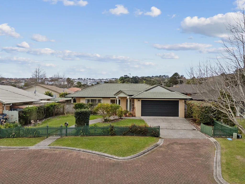 Papakura 3 Slaapkamer Relaxed Family Living in Oakland's Estate!