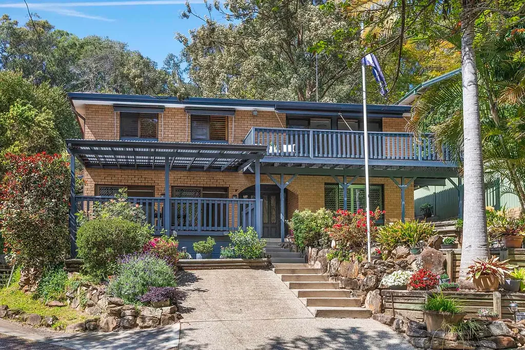 16 Old Ferry Road, Illawong, NSW 2234