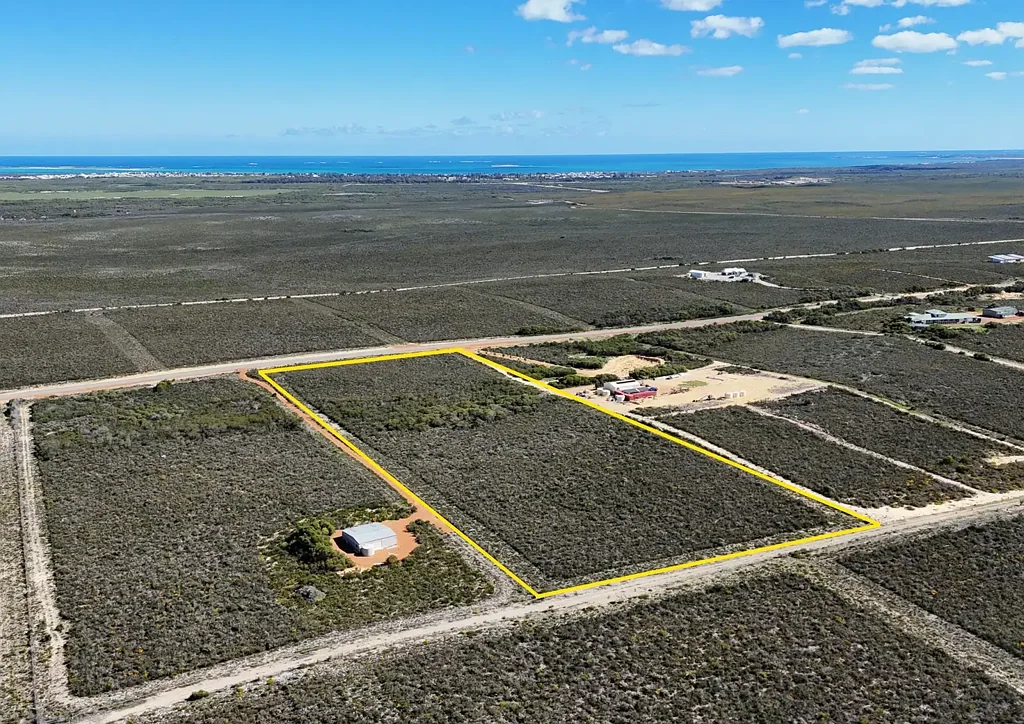 Jurien Bay  Ocean Views • Lush Bush Block • 4ha in Jurien Bay Heights