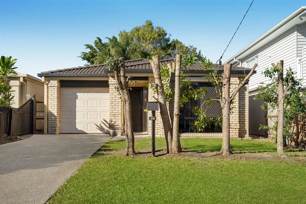 Family Comfort & Convenience in Prime Everton Park Location