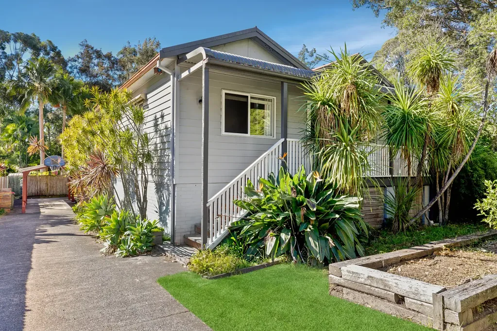 Bensville 4房  Charming Family Retreat in a Peaceful, Leafy Setting.