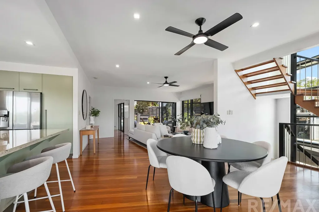 Manly West 4 Bedroom Contract crashed !! Contact Agent to view today !! House 1, 7 Oasis Close, Manly West.