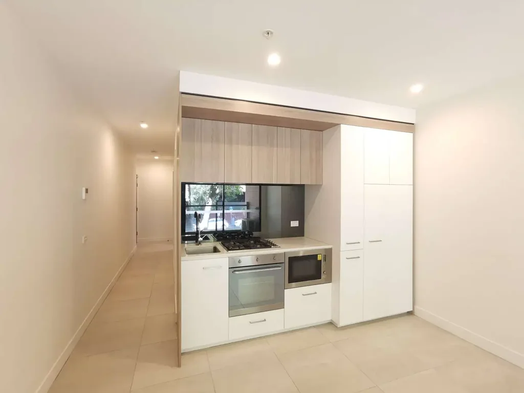 Unfurnished One-Bedroom Apartment in Carlton – Prime Location, Unbeatable Value!