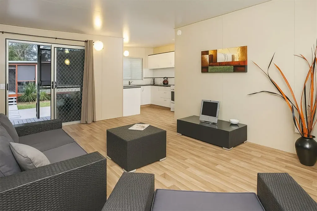 NO BOND... NO LOCK IN LEASE/CONTRACT... 40+ Living