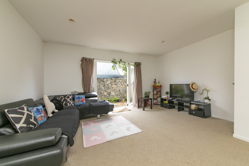 6/99 Mays Road, Onehunga, Auckland, 2 Bedrooms, 1 Bathrooms