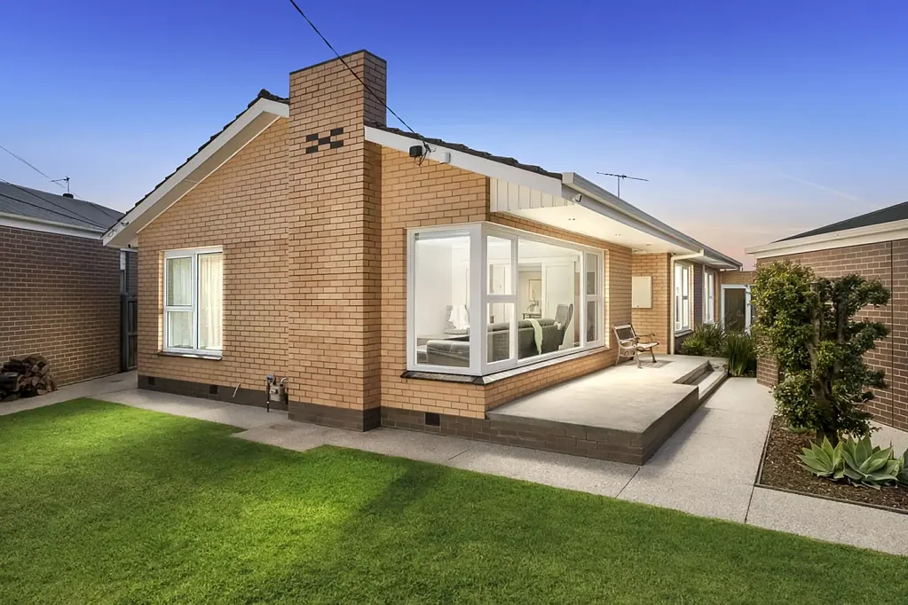 Stylish Home Offering Space, Comfort & Modern Living