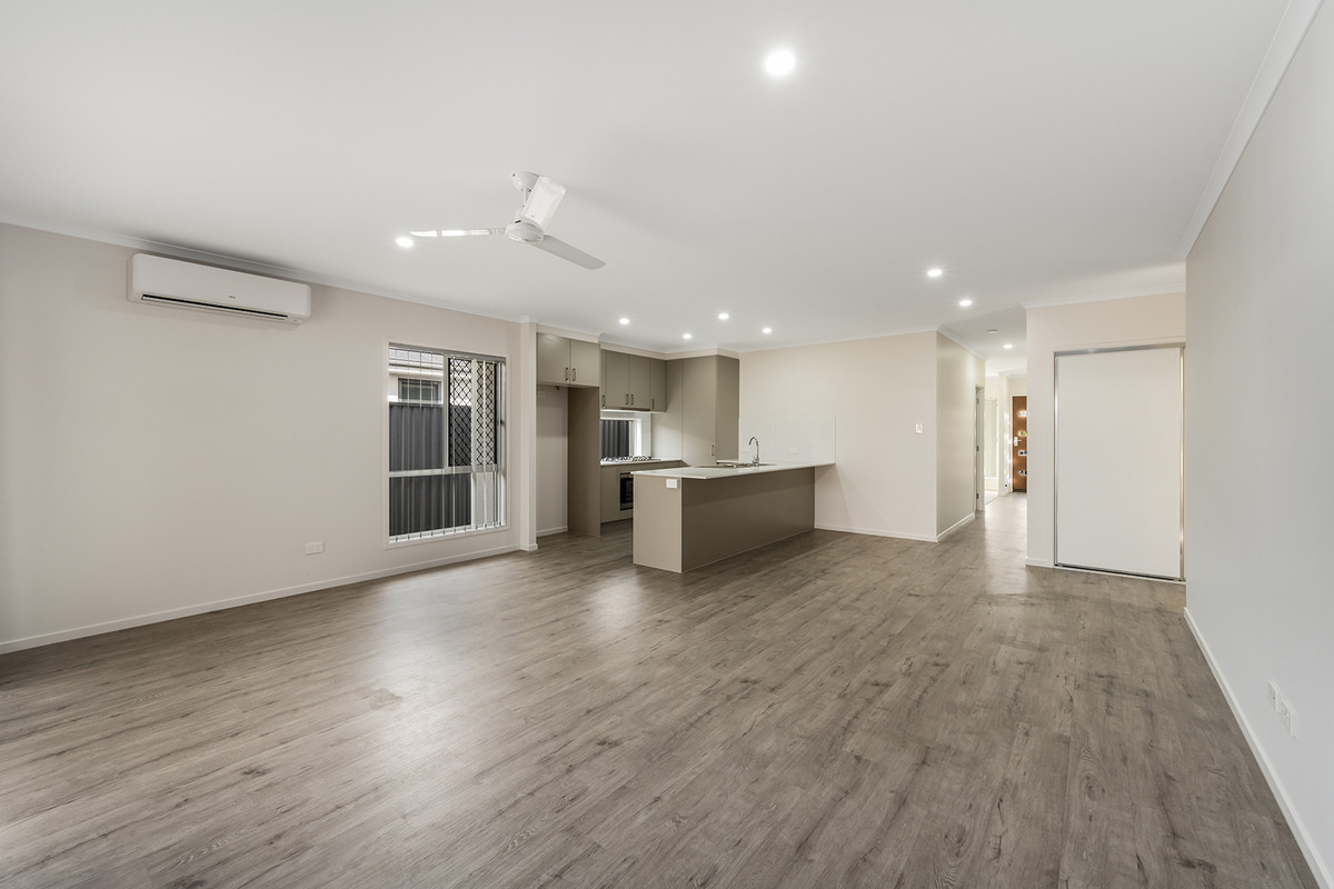 13 SHAW ST, BURPENGARY EAST QLD 4505, 0 chambres, 0 salles de bain, House