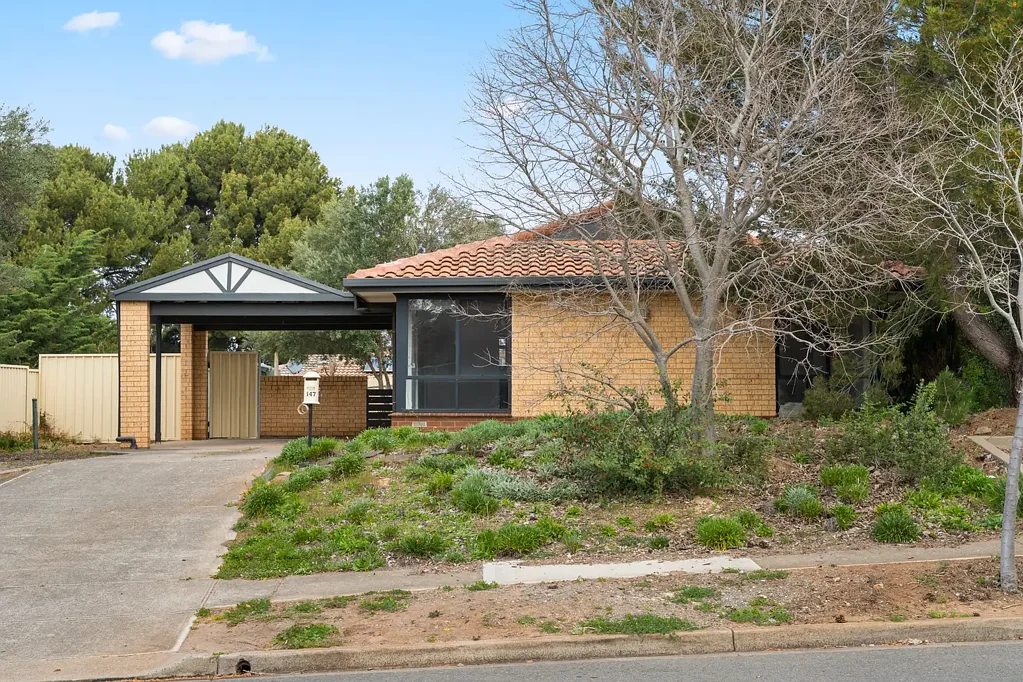 O'Halloran Hill 3ਬੈੱਡਰੂਮ Relaxed Living, Renovated and Ready for Its Next Chapter