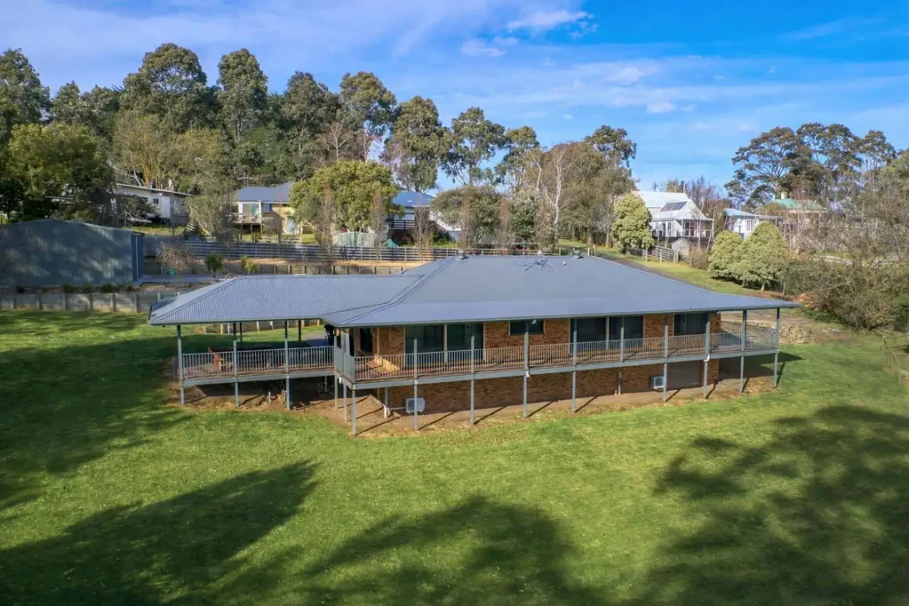 Neerim South A Rare Lifestyle Retreat with Spectacular Views on Approximately 38 Acres