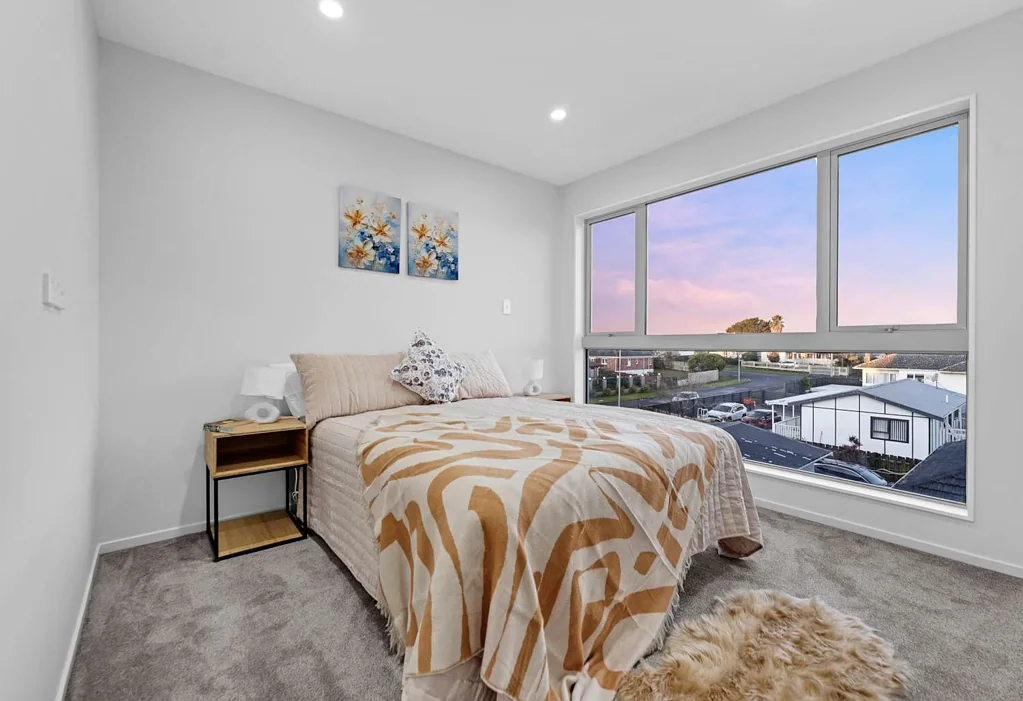 Papatoetoe 3 Bedroom Prime Location & Ultimate Convenience!