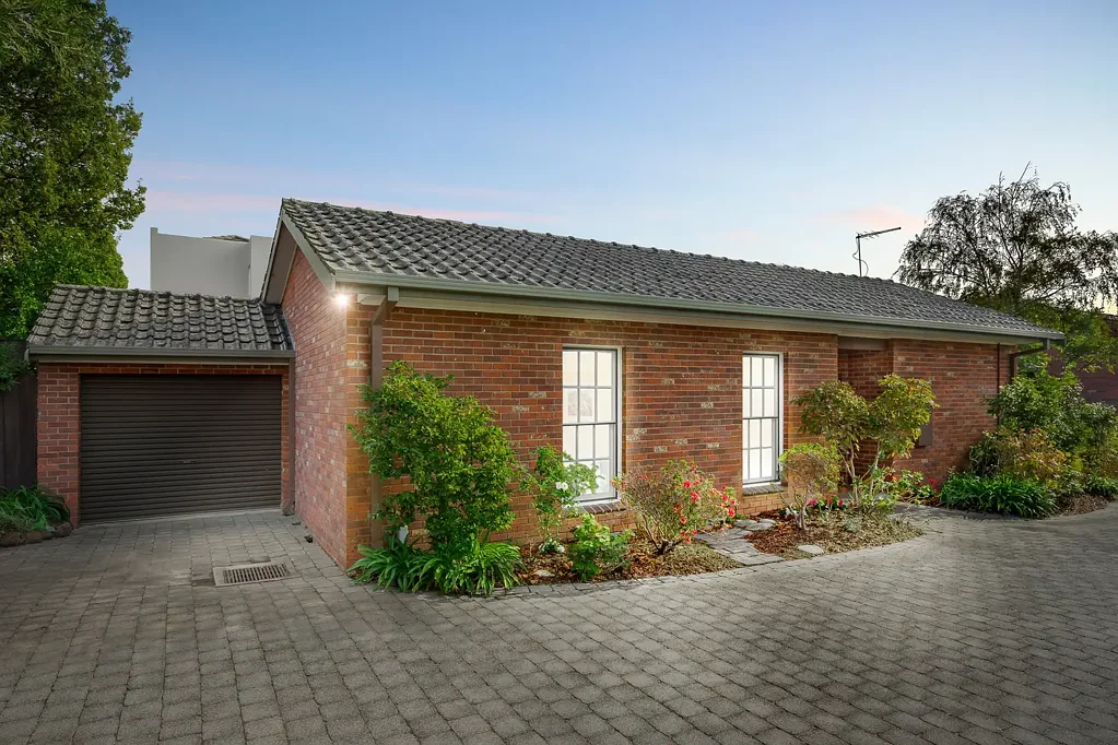 Malvern East 3ਬੈੱਡਰੂਮ Leafy Retreat in Prized Park Pocket