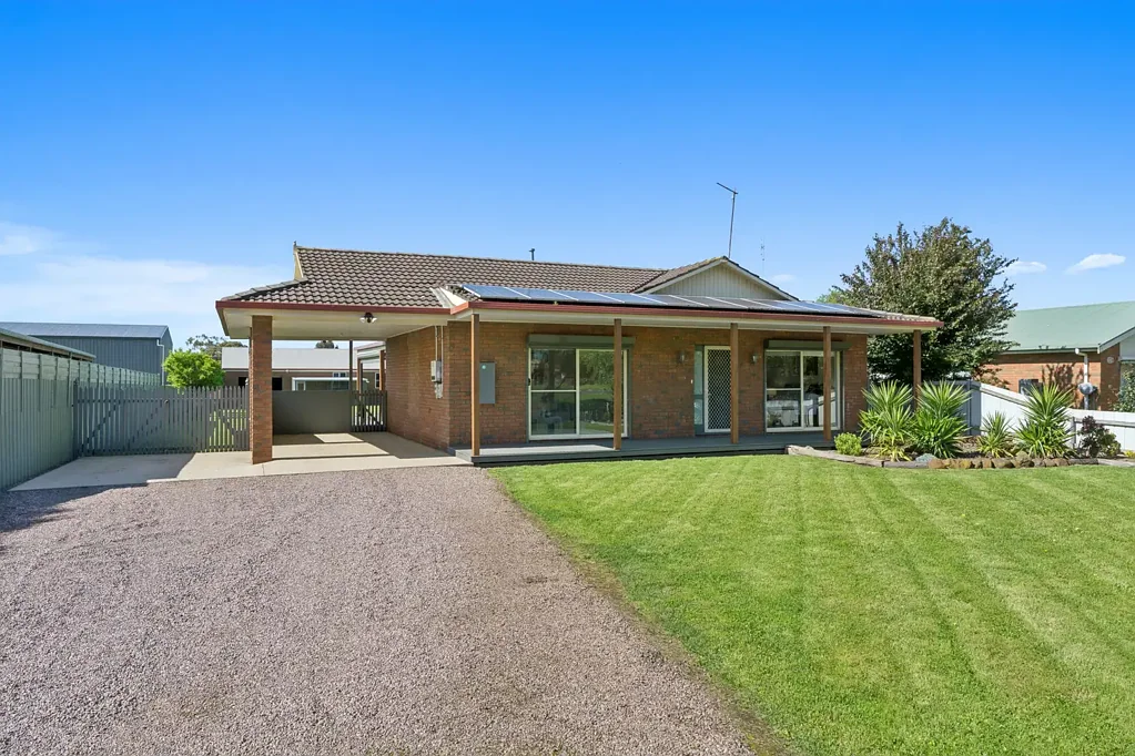 81 Neylon Street, Cobden, VIC 3266