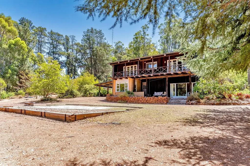 186 Holyoake Road, Dwellingup, WA 6213