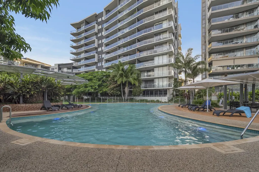 Convenient 2-Bedroom Apartment in the Heart of West End