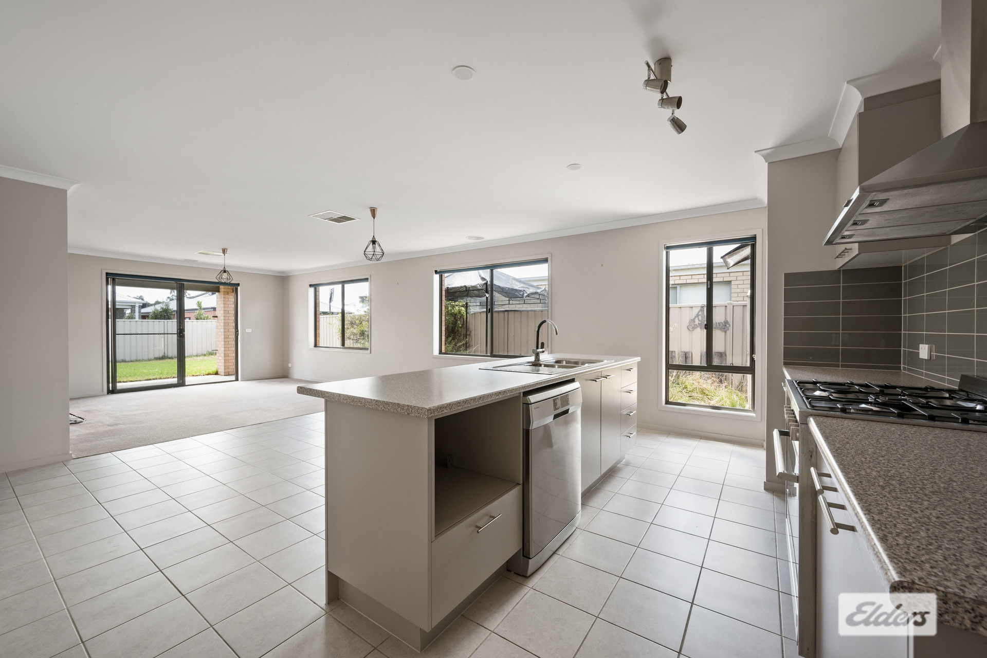 32 SADLIER ST, WODONGA VIC 3690, 0房, 0浴, House