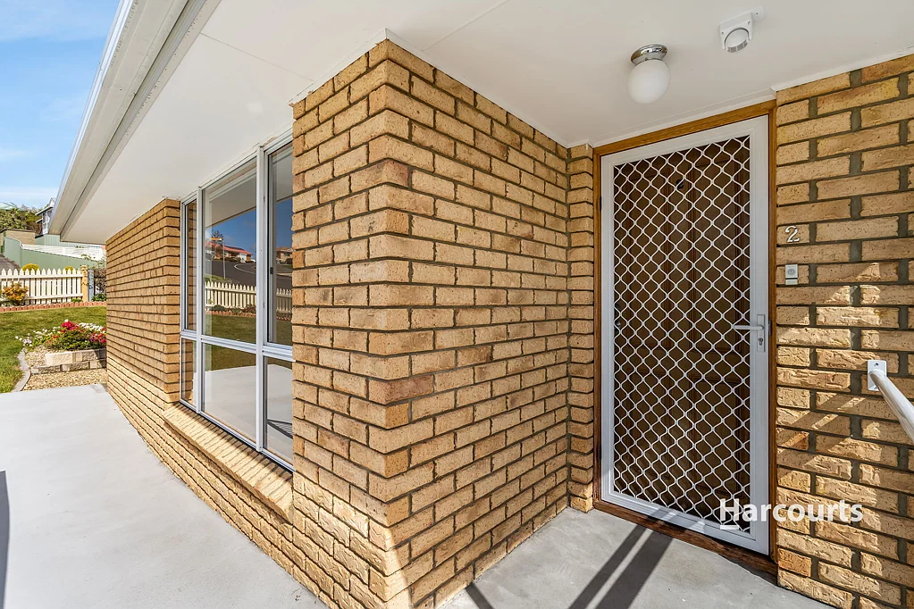 2/93 Branscombe Road, Claremont, TAS 7011